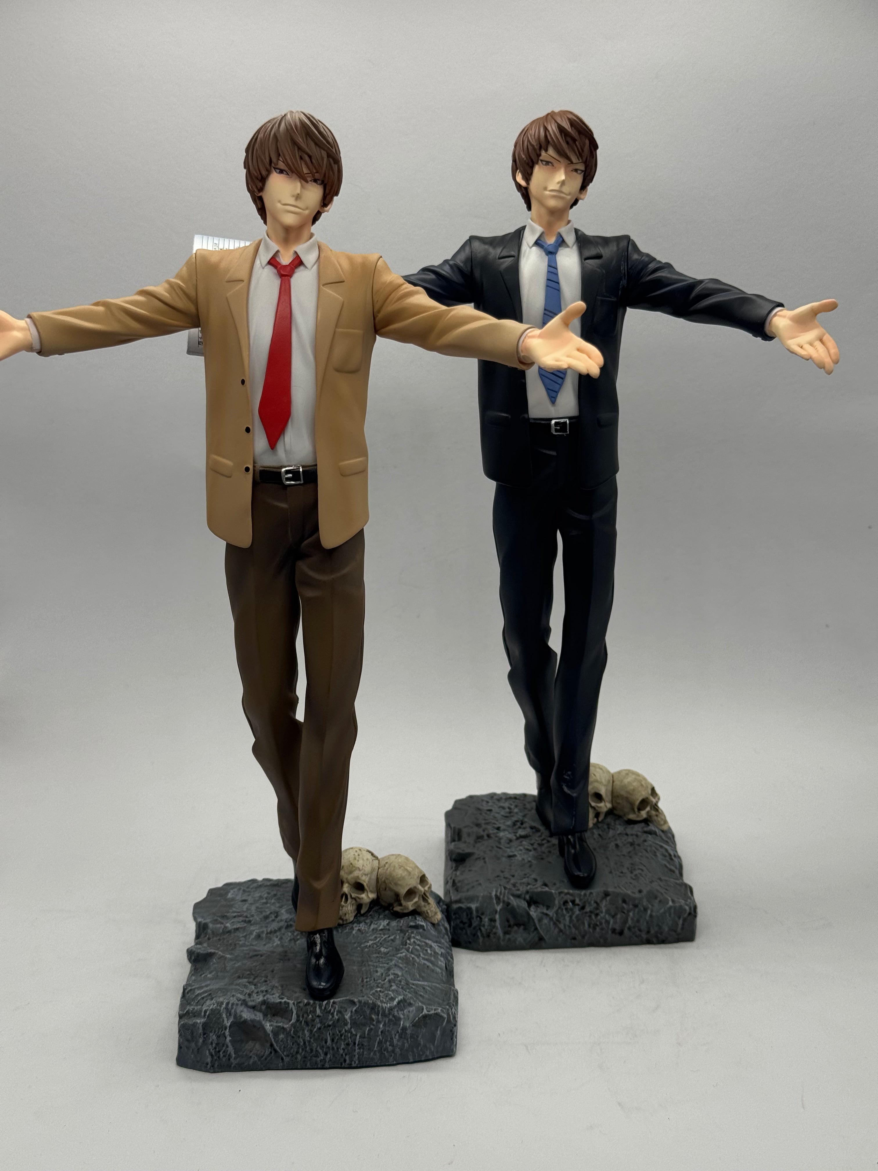Light Yagami Kira (Death Note) – Statua GK 30cm 1/6 (Disponibile in 2 Varianti)