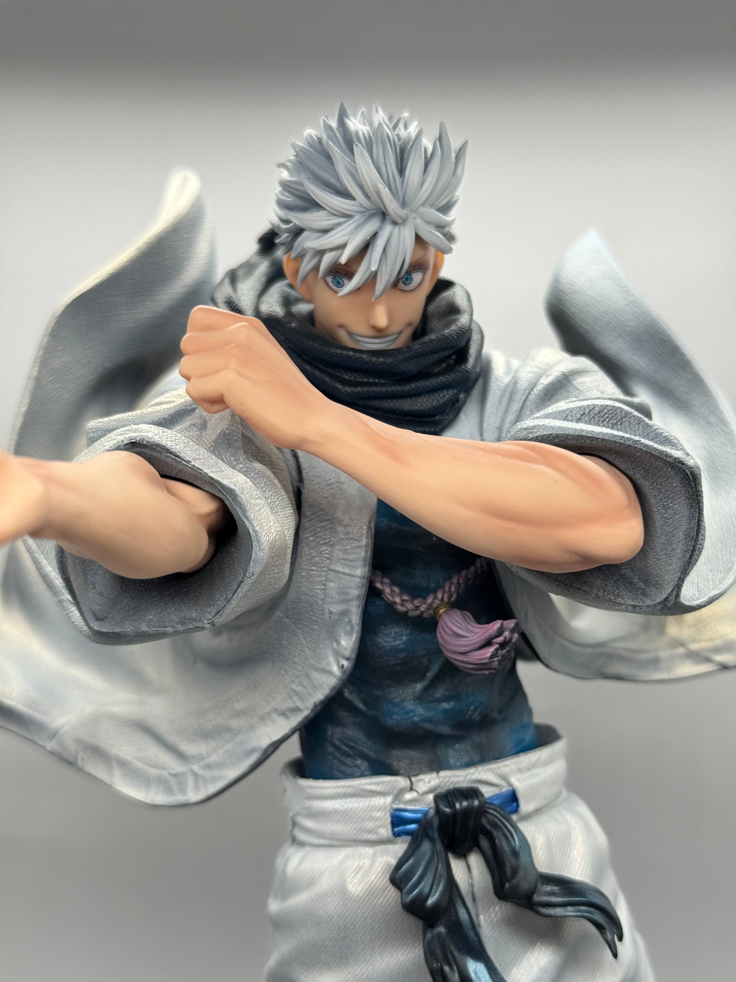 Statua Gojo Satoru Jujutsu Kaisen - GK Figure PVC 36cm (Doppio Busto + 3 Teste)