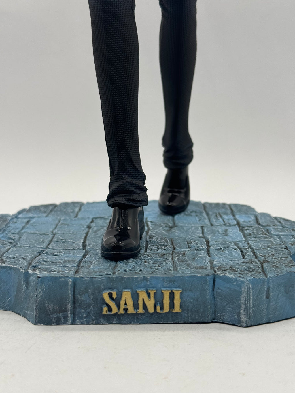 Statua Sanji Suit Ver. One Piece - JT Studio GK Figure 35cm