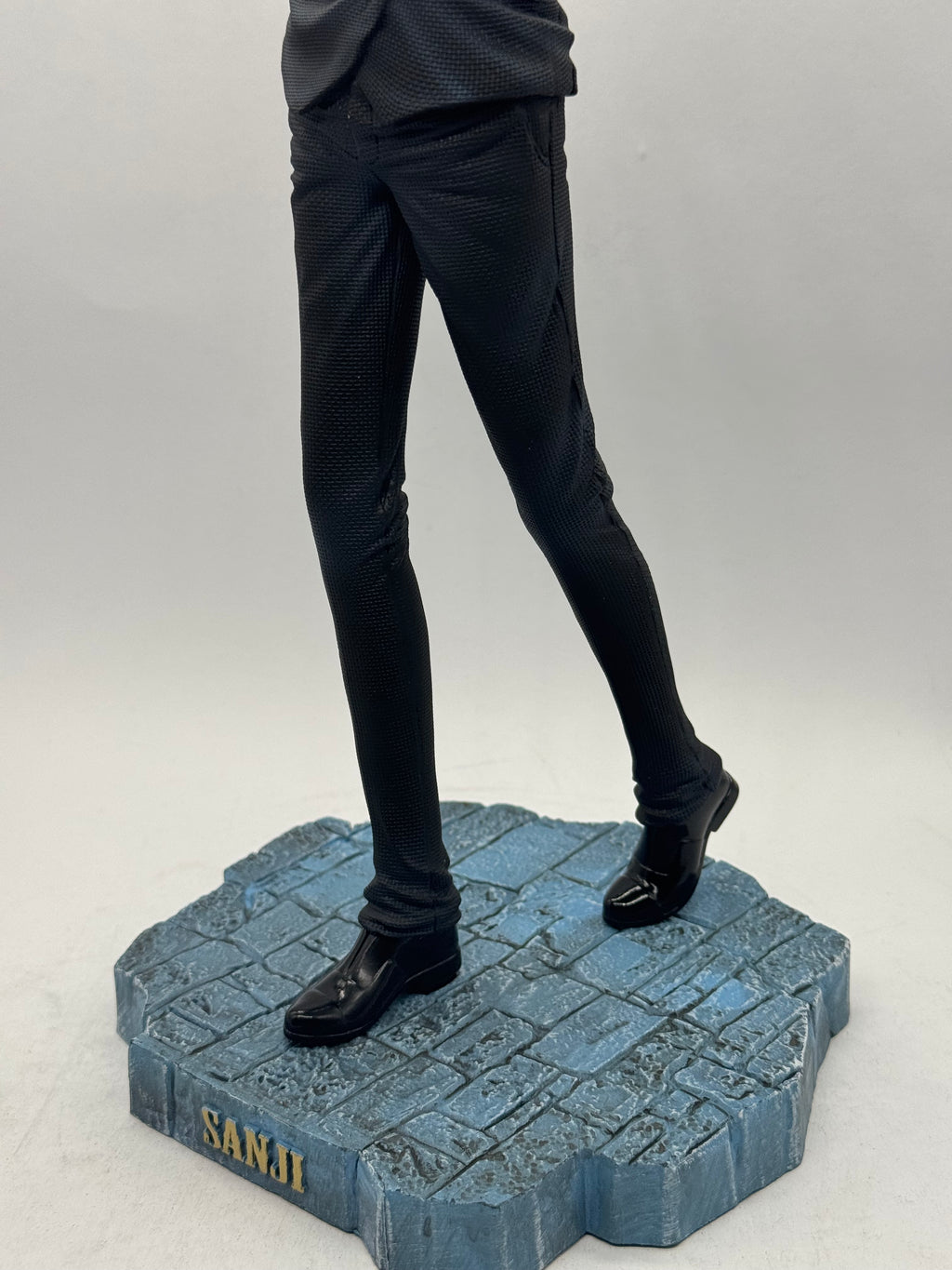 Statua Sanji Suit Ver. One Piece - JT Studio GK Figure 35cm