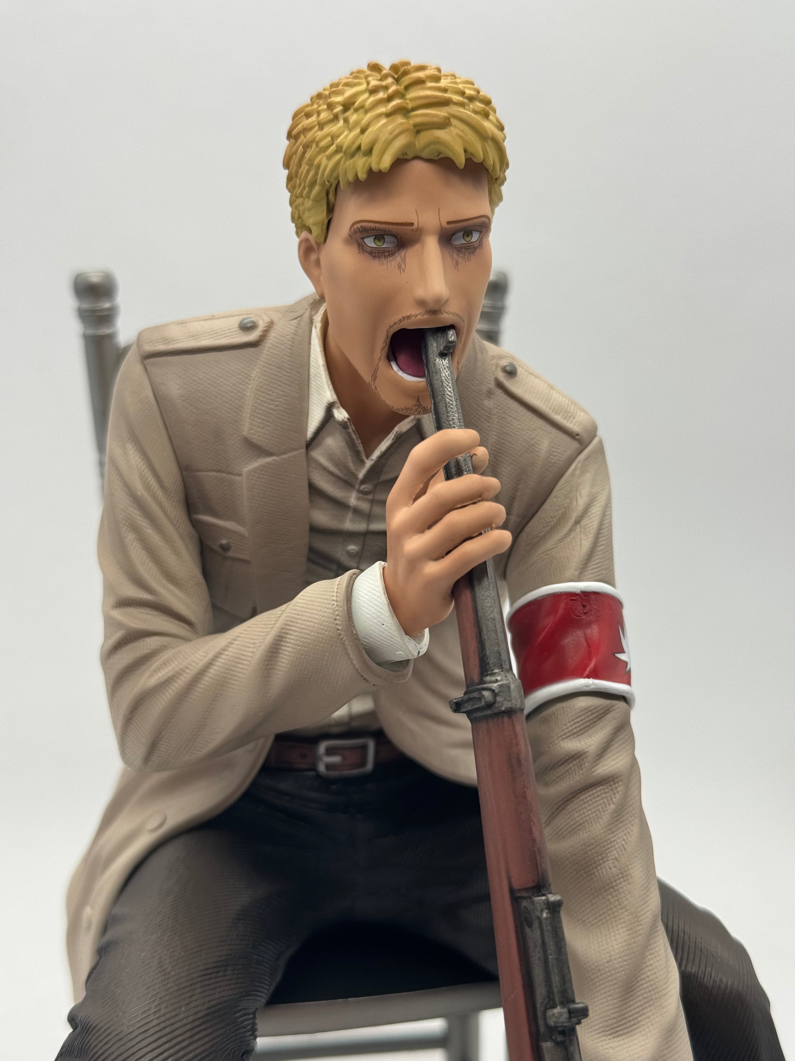 Statua Reiner Braun Attack On Titan - C4 Studio GK Figure