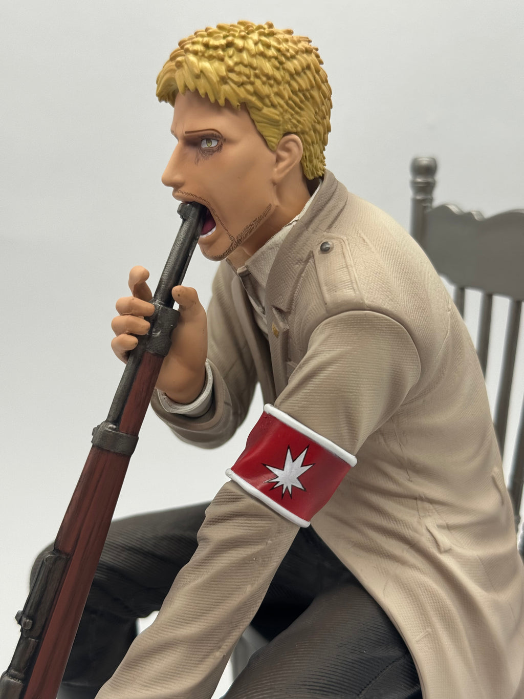 Statua Reiner Braun Attack On Titan - C4 Studio GK Figure